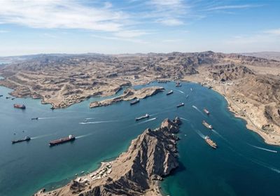 مصادر: أمريكا وإيران تناقشان اتفاقا مرحليا لإعادة فتح مضيق هرمز