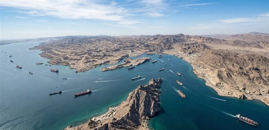 مصادر: أمريكا وإيران تناقشان اتفاقا مرحليا لإعادة فتح مضيق هرمز
