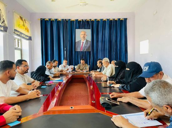 "انتقالي المنصورة" يثمن تضحيات القوات الجنوبية ويبحث ملف النازحين