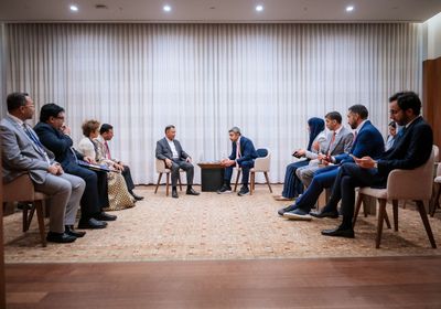 وزير الخارجية الإماراتي يلتقي رئيس وزراء بنجلاديش في نيويورك