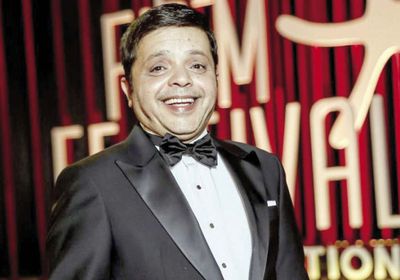 محمد هنيدي يبحث العودة إلى البرامج التلفزيونية 