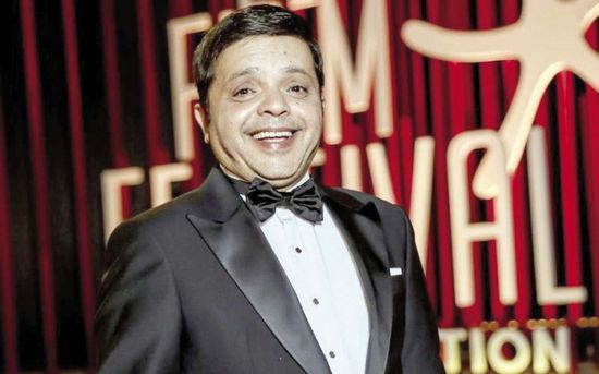 محمد هنيدي يبحث العودة إلى البرامج التلفزيونية 