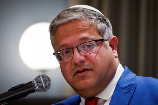 بن غفير يقتحم زنزانة القيادي حسن سلامة 