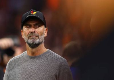 منتخب اليونان يضع كلوب في ورطة 