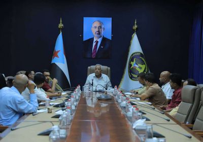 "إعلام الانتقالي" يحذر من تزييف انتصارات القوات الجنوبية ويشيد بدعم الصبيحة