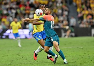 البرازيل تفوز 4-2 على أستراليا وديا ورافينيا يخرج مصابًا