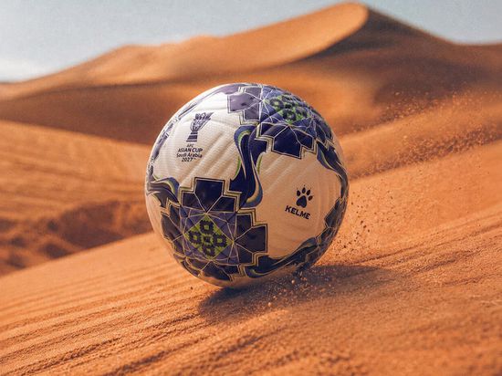 "الاتحاد الآسيوي" يكشف عن الكرة الرسمية لكأس آسيا السعودية 2027