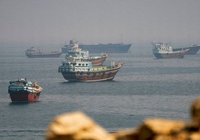 هيئة بحرية بريطانية: مقذوف مجهول استهدف ناقلة في مضيق هرمز