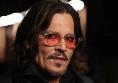 جوني ديب يعود بهوليوود في تريلر "Ebenezer" المرعب