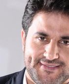 ملحم زين يدافع عن فضل شاكر ويكشف موقفه من مغادرة لبنان