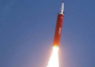 تفاصيل إطلاق كوريا الشمالية صاروخ إستراتيجي متوسط المدى