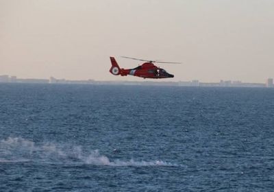 اخفاء مروحية أمريكية فوق البحر الأحمر 