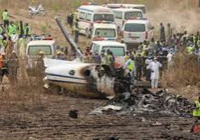 نيجيريا تخفض عدد ضحايا تحطم طائرة عسكرية إلى 25 قتيلًا