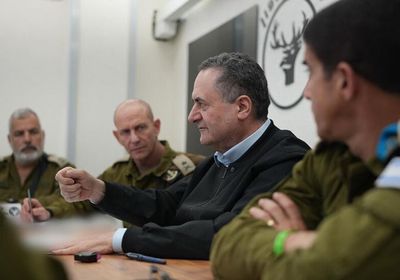 وزير الدفاع الإسرائيلي يلوّح بـ&laquo;هجوم شامل&raquo; على السلطة الفلسطينية