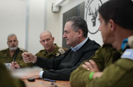 وزير الدفاع الإسرائيلي يلوّح بـ&laquo;هجوم شامل&raquo; على السلطة الفلسطينية