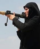إيران تلجأ للنساء لحشد قواتها 