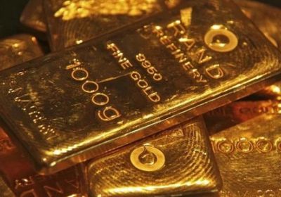 تراجع أسعار الذهب مع ارتفاع الدولار وترقب محضر الفيدرالي