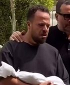 ماجد المصري يساند نجله في جنازة حفيده الرضيع يونس