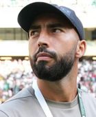 حيماد عبدلي يكشف مشكلة منتخب الجزائر في مرحلة إعادة البناء