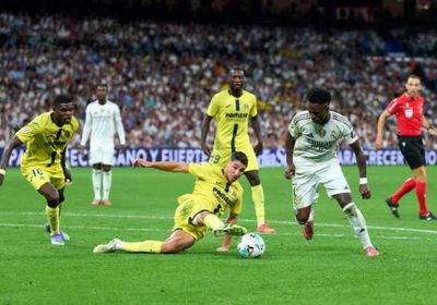 قناة ريال مدريد تشن هجومًا عنيفًا على حكم مباراة فياريال