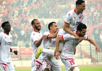 وهران يعود بفوز ثمين من ملعب بسكرة وتعادل مولودية الجزائر