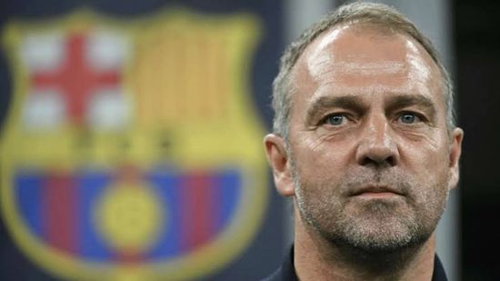فليك ينتقد لاعبي برشلونة رغم الفوز الكبير على غلطة سراي 