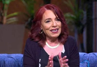عارفة عبد الرسول ترد بسخرية على منتقدي ظهورها بالمايوه