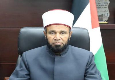 استقالة وزير الأوقاف الفلسطيني بعد فيديو "السبحة والماء"