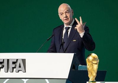 إنفانتينو يعتذر لمجلس "فيفا" بعد أزمة بيع حقوق كأس العالم