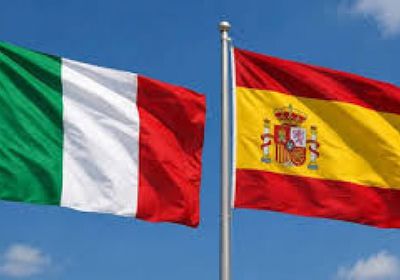 إيطاليا تمدد تعليق اتفاقية شنجن مع إسبانيا