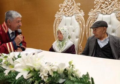 في الـ86.. تركي يتزوج امرأة تبلغ 72 عاما في حفل مميز