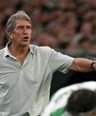 بيليغريني يهاجم حكم مباراة برشلونة وريال بيتيس