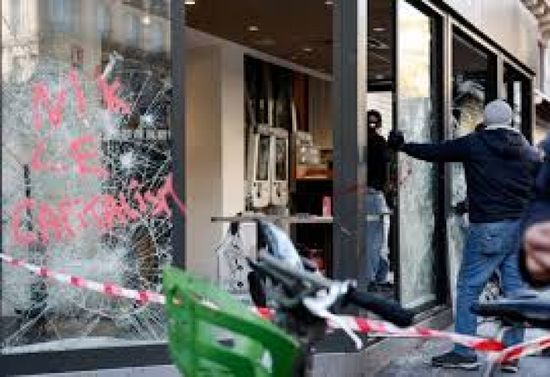 الصين تدعو مواطنيها المسافرين إلى فرنسا إلى "تعزيز تدابيرهم الأمنية"