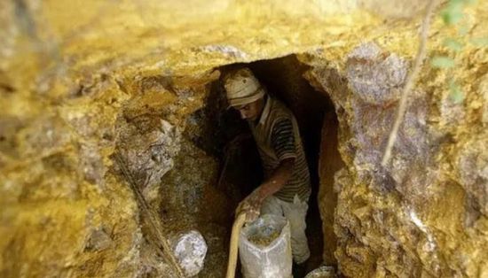 مصرع 14 شخصا في انهيار منجم ذهب غير قانوني بكولومبيا