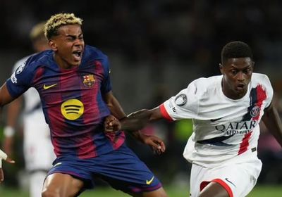 تعرف على معلق مباراة باريس سان جيرمان وبرشلونة في دوري أبطال أوروبا
