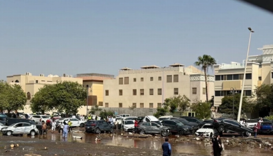 أمير مكة يوجّه بتشكيل لجنة للتحقيق في انهيار خزان مياه بجدة