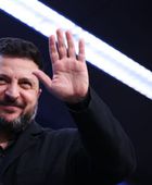 زيلينسكي يعلن استعداده لتجميد خطوط المواجهة مع روسيا 