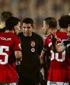 نجم الأهلي السابق يهاجم لاعبي الفريق
