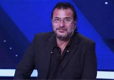 نجم الأهلي السابق يطالب برحيل عموتة ويهاجم بن شرقي وزيزو