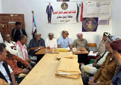 انتقالي سقطرى يدشن التعبئة العامة ويوزع كشوفات التسجيل