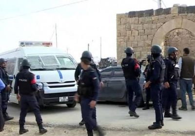 سبعة قتلى على الأقل في إطلاق نار داخل كنسية في الكرك بالأردن