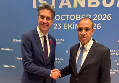 وزير الخارجية المصري يبحث مع نظيره البريطاني مستجدات الأوضاع الإقليمية