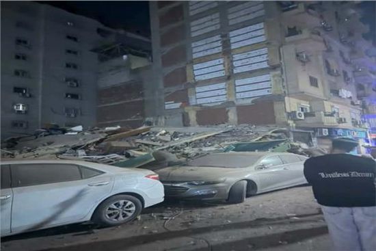 مصر: انهيار عقار سكني على سيارات في طنطا