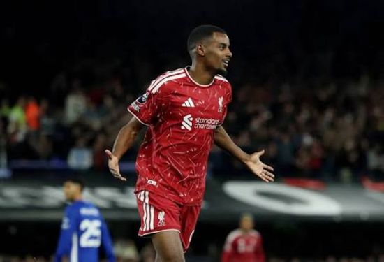 ليفربول يحقق الفوز على أرضه ويونايتد يتكبد هزيمة أخرى