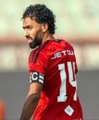 الشحات يقود الأهلي المصري لدور المجموعات بكأس الكونفدرالية