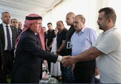 ملك الأردن يعزي ذوي ضحايا هجوم الكرك
