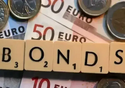 تراجع عائد السندات الفرنسية دون 5% عقب قرار من موديز