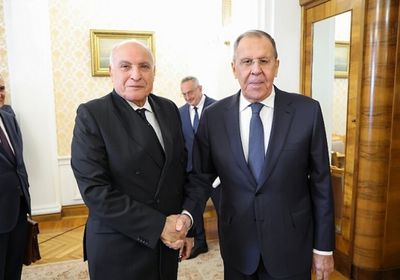 وزيرا خارجية روسيا والجزائر يناقشان التعاون الدفاعي والتجاري