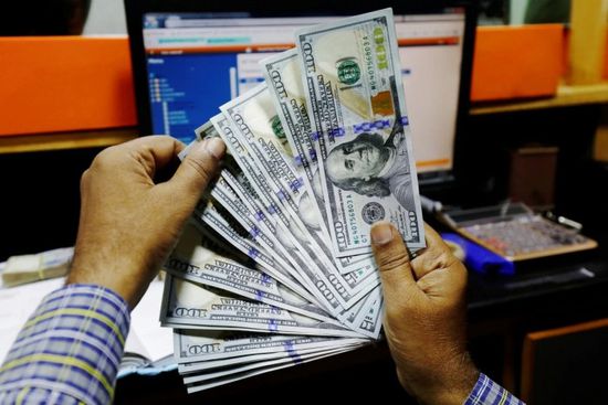 ارتفاع الدولار لأعلى مستوياته في أسبوعين قبيل قرار الفيدرالي