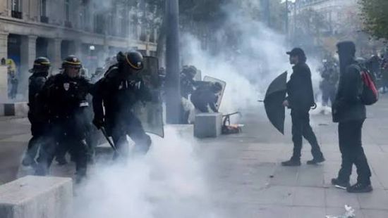 مقررون دوليون ينددون بقمع غير مبرر لتظاهرات الطلاب في فرنسا